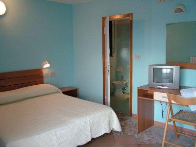 Blitz Hotel Римини Екстериор снимка